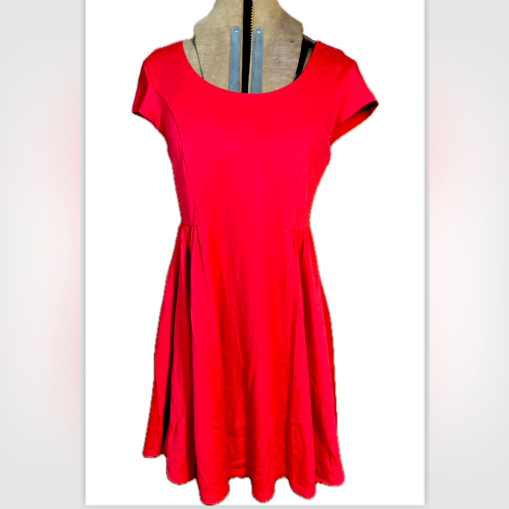 Comfortable and chic t shirt dress with half gathered waist